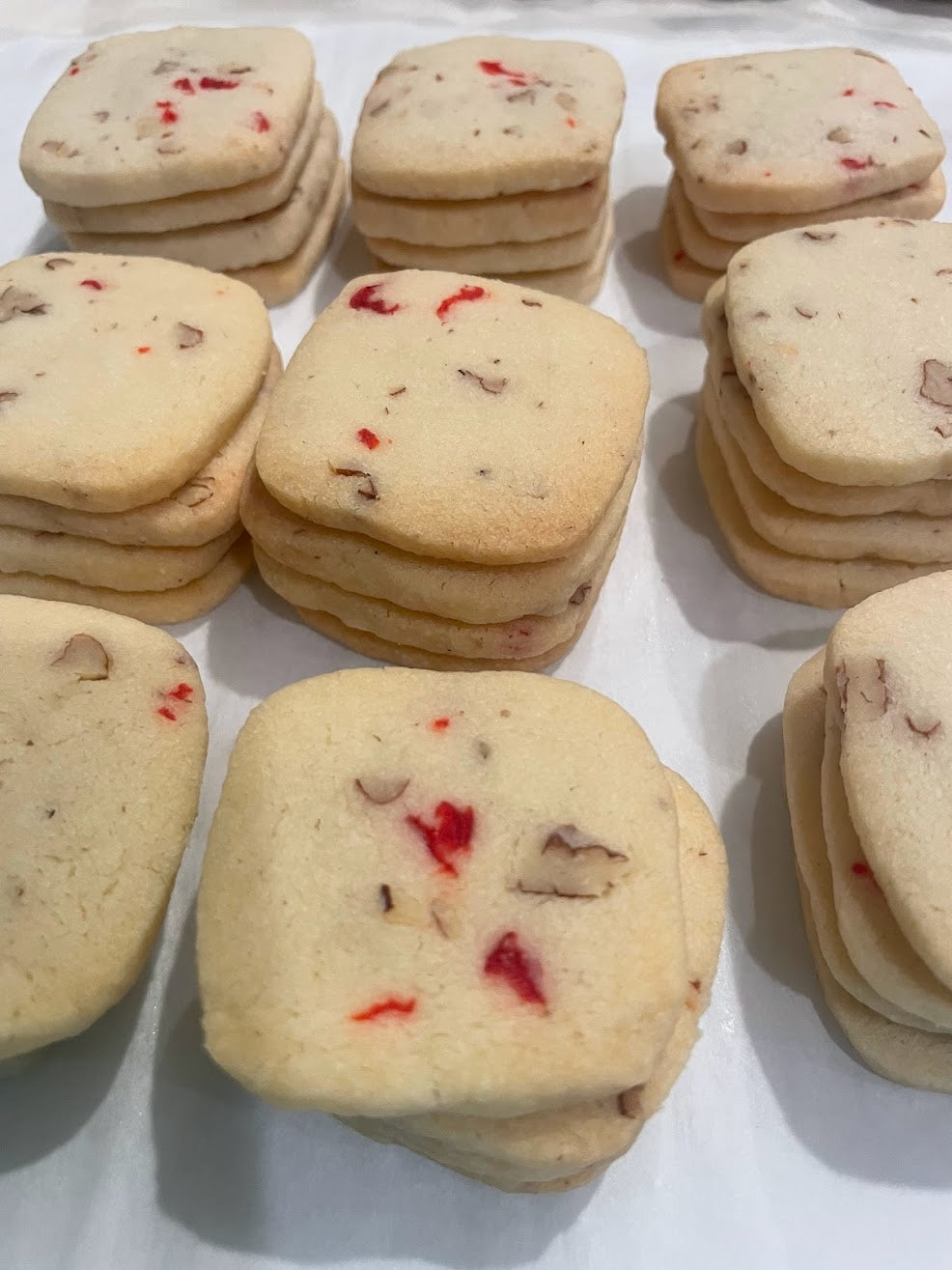 Cherry Nut Shortbread Cookie - 16 ct